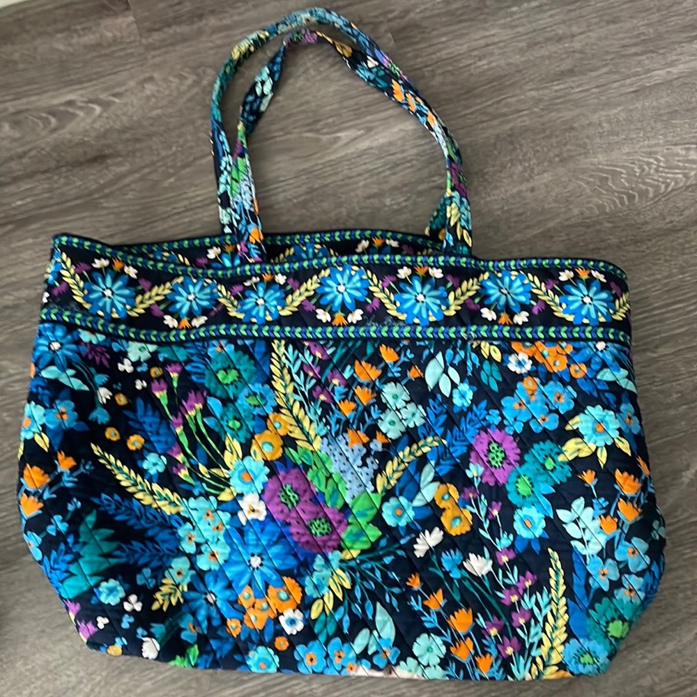 Vera Bradley Grand Tote in Midnight Blue